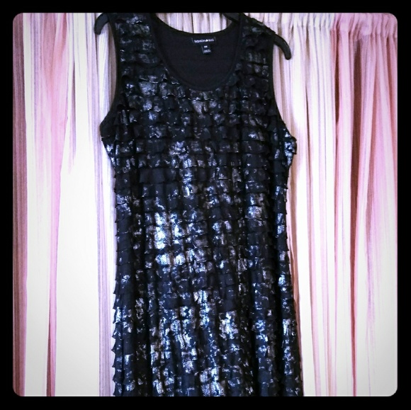 Dresses & Skirts - Dress